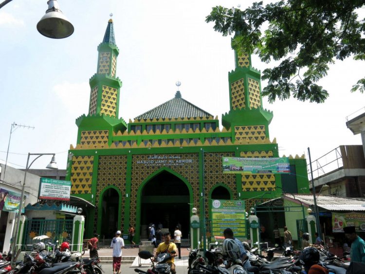 Masjid Jami’ Al Abror yang terletak di Kampung Kauman sisi Barat, merupakan masjid tertua di Sidoarjo/Foto: Sidoarjonews.id