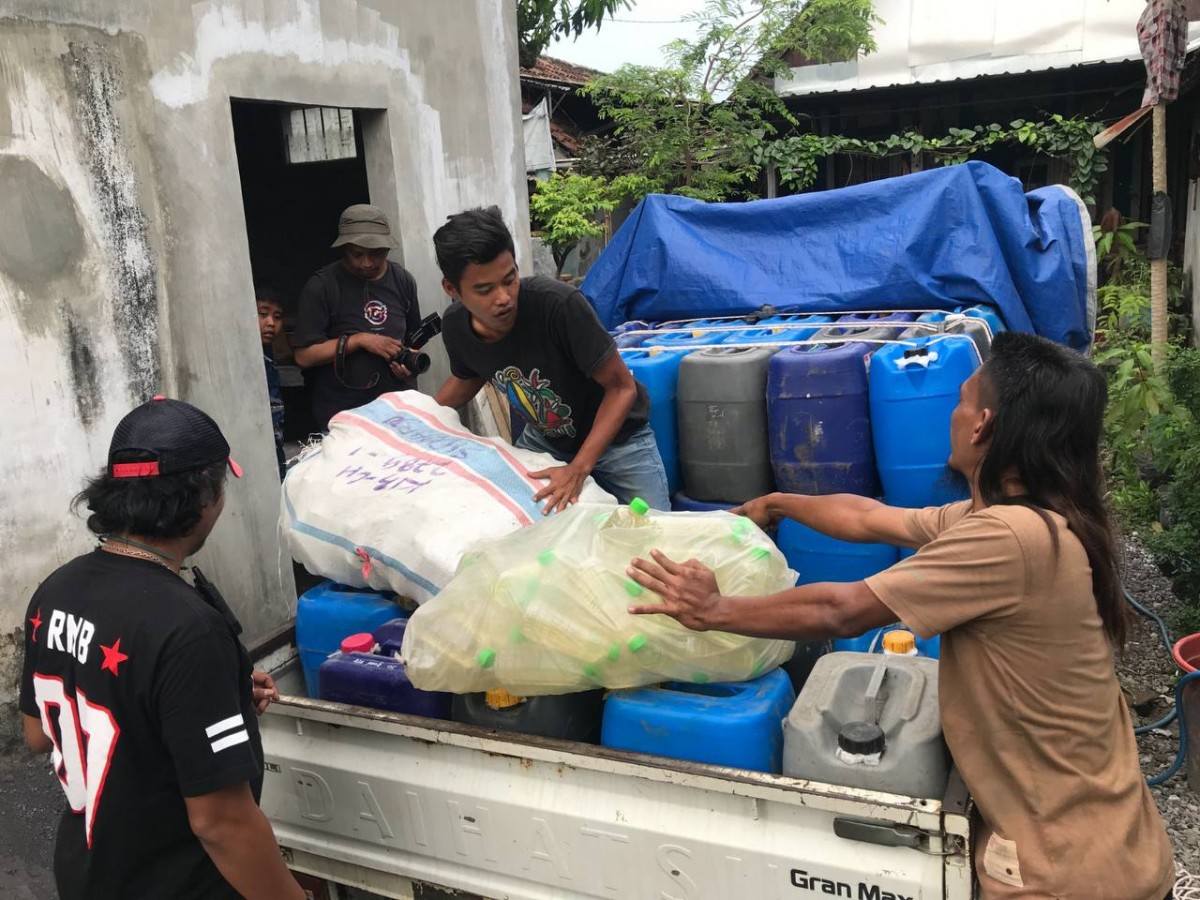 Distributor Miras di Candi Digrebek Polisi