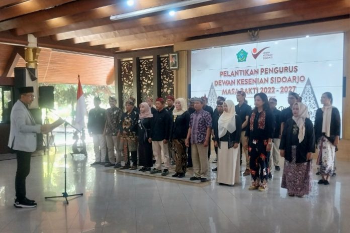 Pelantikan Dewan Kesenian Sidoarjo (Dekesda) Periode 2022-2027 di Pendopo Delta Wibawa/Foto: Ipung Syaiful