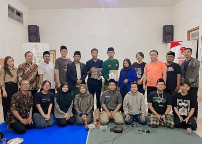 GUSDURian Sidoarjo gelar nobar dan sarasehan film Tanda Tanya di GKJW Mlaten Krembung /Foto: Ipung Syaiful