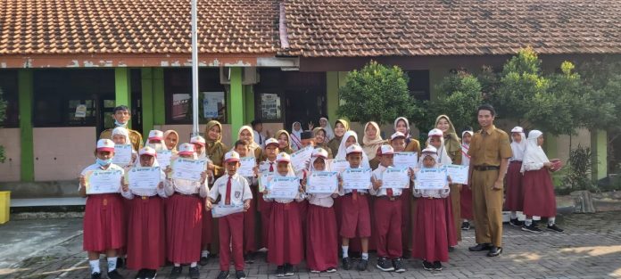 Peserta didik di SD Negeri Sadang, Kecamatan Taman, Kabupaten Sidoarjo