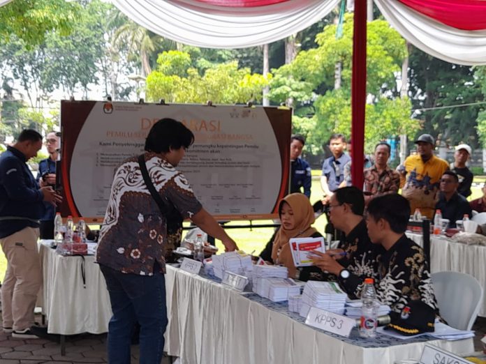 FOTO; Simulasi Pencoblosan dan Penghitungan Suara di TPS/ Foto: Ipung Syaiful