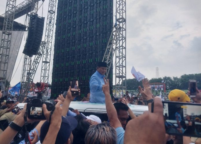 Capres Nomor Urut 02 Prabowo Subianto saat menghadiri kampanye akbar di Stadion Gelora Delta Sidoarjo/Foto; Ipung Syaiful