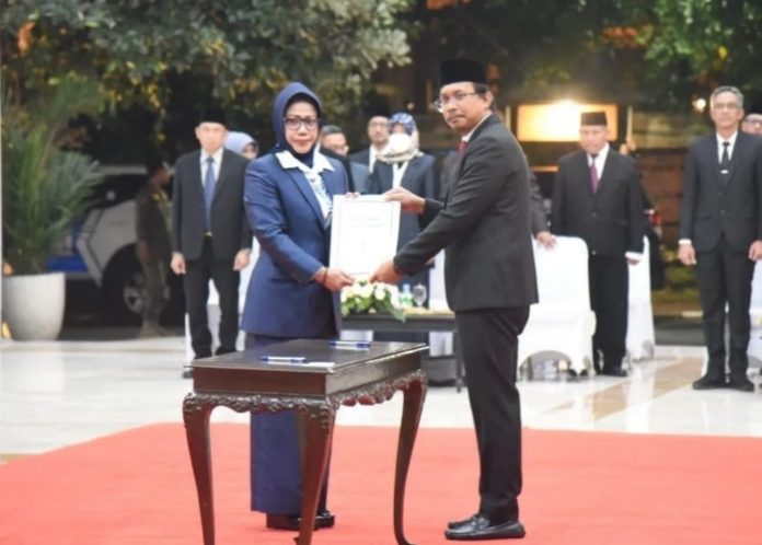 Bupati Sidoarjo Ahmad Muhdlor Ali usai melantik Fenny Apridawati sebagai Sekretaris Daerah Pemkab Sidoarjo/Foto: Istimewa