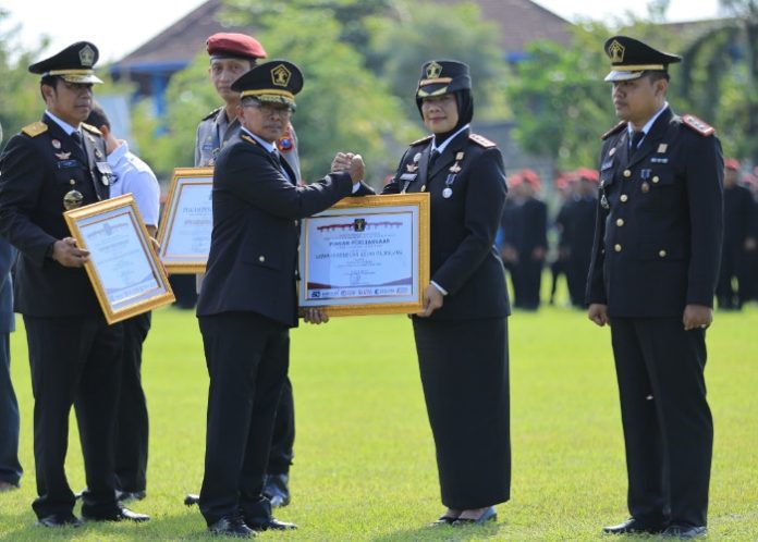 Pemberian piagam penghargaan kepada rutan dan lapas terbaik di Indonesia/Foto: Istimewa