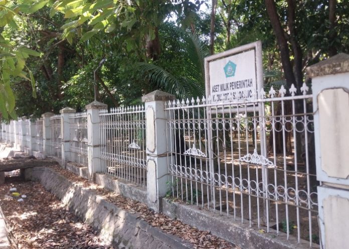 Kondisi pagar Pendopo Delta Wibawa Sidoarjo yang mulai rusak, berkarat dan miring/Foto: Ipung Syaiful