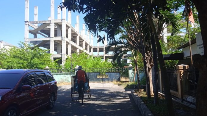 Potret gedung wisma atlet yang diduga menjadi tempat mesum dua sejoli yang masih pelajar / Foto: istimewa.