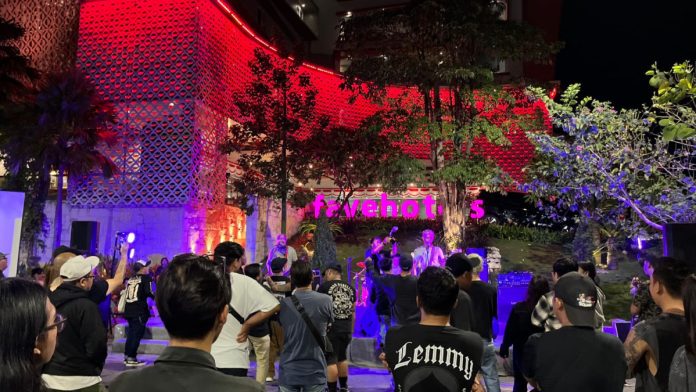 Performa salah satu pengisi acara di event Fave Vibe Volume 1 / Foto: istimewa