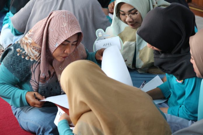 Warga binaan Rutan Kelas IIA Surabaya di Porong Sidoarjo saat mengikuti berbagai lomba islami dalam rangka merayakan Maulid Nabi Muhammad S.A.W/Foto: Istimewa
