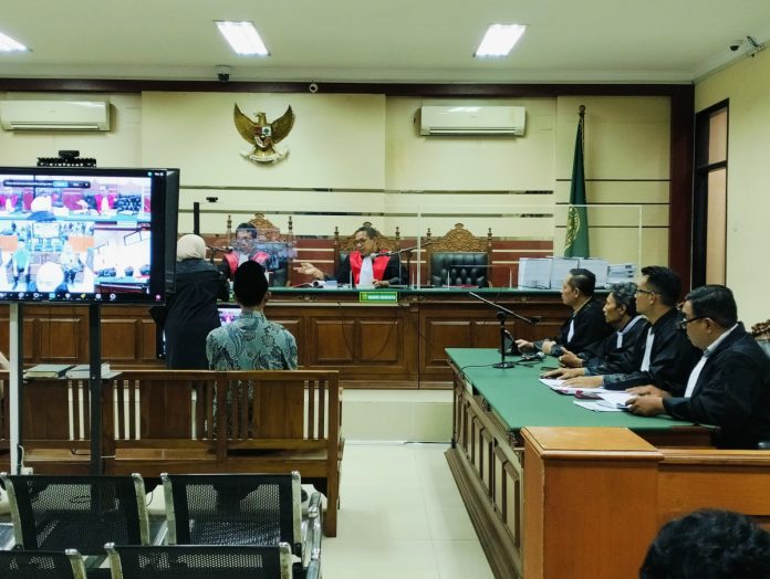Suasana saat persidangan di Pengadilan Tipikor / Foto : Istimewa.