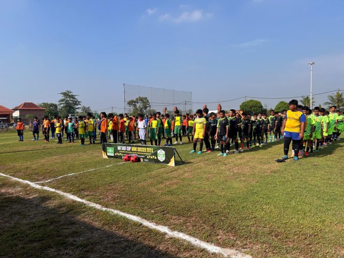 Kompetisi mini soccer yang diikuti 15 lembaga pendidikan Madrasah dibawah naungan MWC LP Ma'arif NU Sukodono di lapangan Kloposepuluh, Kecamatan Sukodono, Sidoarjo, Sabtu (9/11/2024) / Foto: Ipung Syaiful