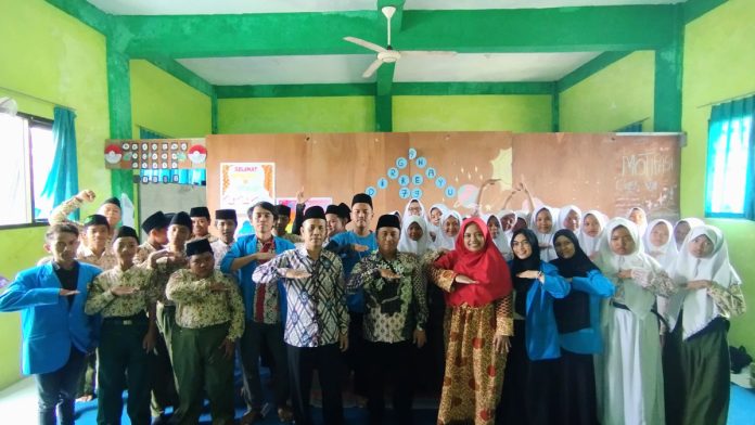 Kegiatan Workshop Penguatan Pemahaman Moderasi Beragama untuk Siswa MTs Hidayatul Muta’allimiin Sidoarjo digelar oleh Dosen STAINIM, Rabu, (13/11/2024) / Foto: istimewa