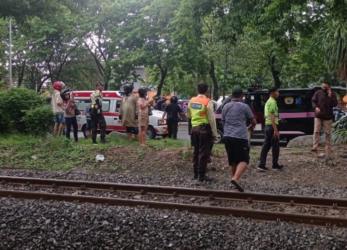 Proses evakuasi korban/Foto : istimewa