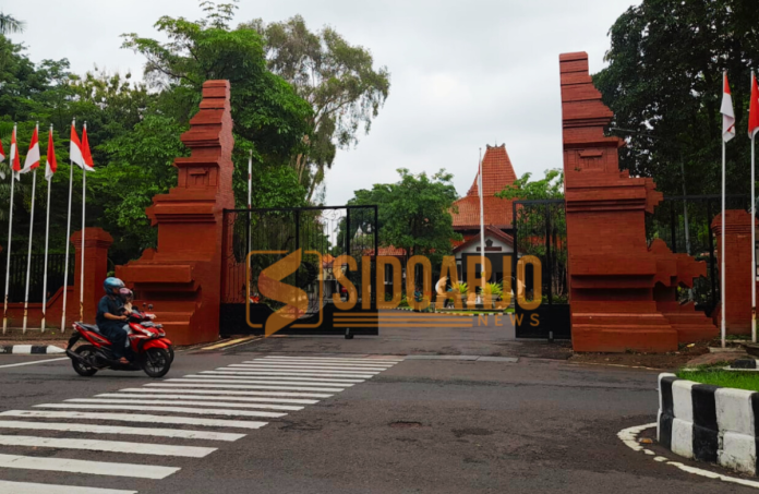 Penampakan gapura Pendopo Delta Wibawa Sidoarjo setelah direnovasi/Foto: Ipung Syaiful