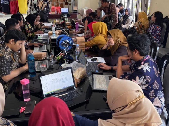 Ilustrasi Petugas BPKAD Sidoarjo saat melakukan rekonsiliasi laporan keuangan tahun anggaran 2024 pada 7-10 Januari 2025/Foto: Dok. BPKAD Sidoarjo
