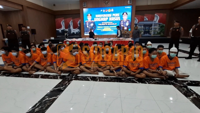 Para teesangka yang berhasil diamankan polisi/Foto: Hnf