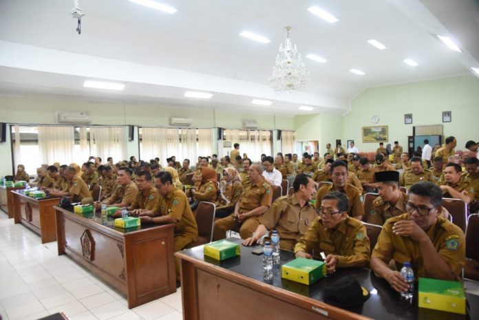 Forum Konsultasi Publik Pembentukan Koperasi Desa Merah Putih yang diikuti ratusan kepala desa, camat dan OPD terkait di Aula Delta Graha Setda, Sidoarjo, Senin (21/4/2025) / Foto: Kominfo Sidoarjo.