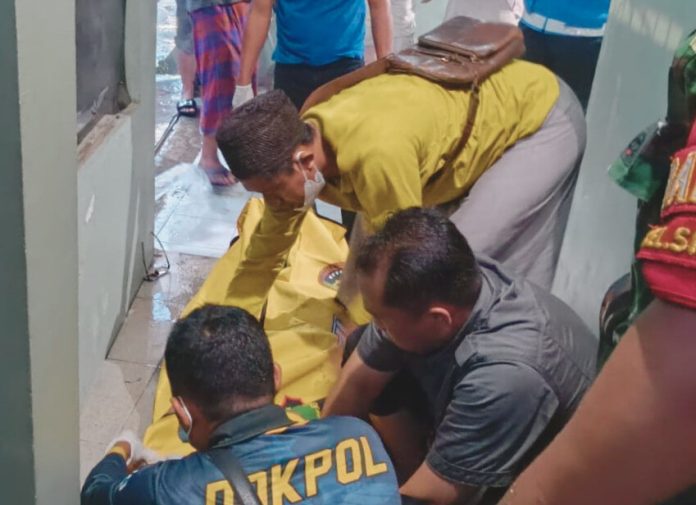 Proses evakuasi korban/Foto: istimewa