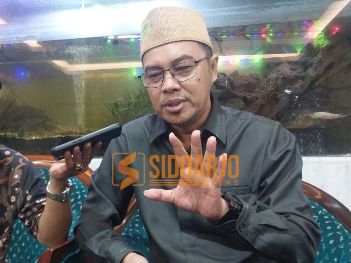 Abdillah Nasih, Ketua DPRD Sidoarjo saat diwawancarai awak media/Foto: Ipung Syaiful