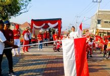 Meriah, Warga Azzahra City Juanda Kompak Gelar Gebyar HUT ke-80 RI dengan Senam, Jalan Sehat, hingga Bazar UMKM Suasana penuh keceriaan dan kebersamaan tampak terasa di Perumahan Azzahra City Juanda, Desa Prasung, Kecamatan Buduran, Sidoarjo, Minggu, (31/08/2025) /Foto: istimewa