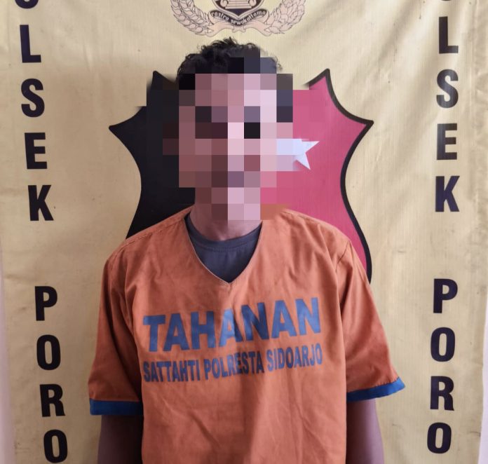 Pelaku saat berhasil dibekuk polisi/Foto : istimewa