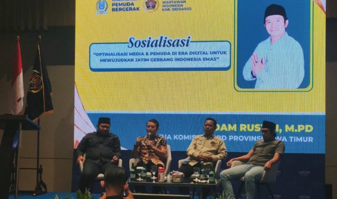 Kegiatan sosialisasi bertajuk “Optimalisasi Media dan Pemuda di Era Digital untuk Mewujudkan Jawa Timur Gerbang Indonesia Emas” yang digelar Persatuan Wartawan Indonesia (PWI) Kabupaten Sidoarjo bekerja sama dengan DPRD Jawa Timur / Foto: istimewa