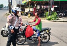 Melawan Arus dan Tak Pakai Helm Jadi Pelanggaran Paling Banyak di Operasi Zebra Semeru 2025 Sidoarjo Anggota kepolisian saat grlaran operasi zebra semeru 2025/Foto : istimewa