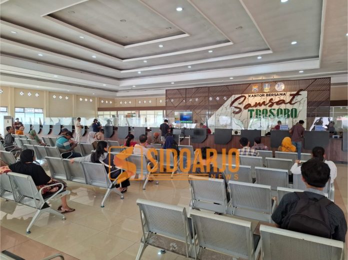 Kantor Samsat Trosobo, Kecamatan Taman / Foto: Hnf