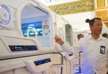 TAB Capsule Resmi Beroperasi di Bandara Juanda, Tawarkan Penginapan Futuristik untuk Penumpang General Manager Bandara Juanda, Muhammad Tohir, saat memperkenalkan Tab Capsule/Foto: istimewa
