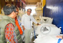 26,5 Ton Bantuan dari Jatim Terbang ke Sumatra dan Aceh Pemerintah Provinsi Jawa Timur kembali mengirimkan bantuan kemanusiaan bagi korban banjir di Sumatra dan Aceh. Bantuan seberat 26,5 ton tersebut diberangkatkan melalui Terminal Kargo Bandara Juanda, Kamis (04/12)/ Foto: istimewa