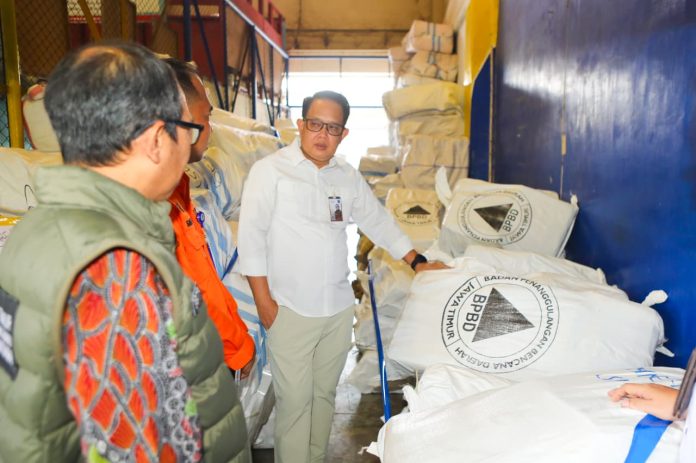 Pemerintah Provinsi Jawa Timur kembali mengirimkan bantuan kemanusiaan bagi korban banjir di Sumatra dan Aceh. Bantuan seberat 26,5 ton tersebut diberangkatkan melalui Terminal Kargo Bandara Juanda, Kamis (04/12)/ Foto: istimewa