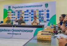 Deltras FC Gandeng Kementerian UMKM, Kompleks Stadion Gelora Delta Siap Jadi Pusat Ekonomi Baru Deltras FC menjalin kolaborasi strategis dalam rangka mengimplementasikan program Holding UMKM sekaligus tindak lanjut dari MoU tiga kementerian terkait pengelolaan stadion dan kawasan penunjangnya yang digelar di Stadion Gelora Delta Sidoarjo, pada Kamis (4/12/2025) / Foto: istimewa