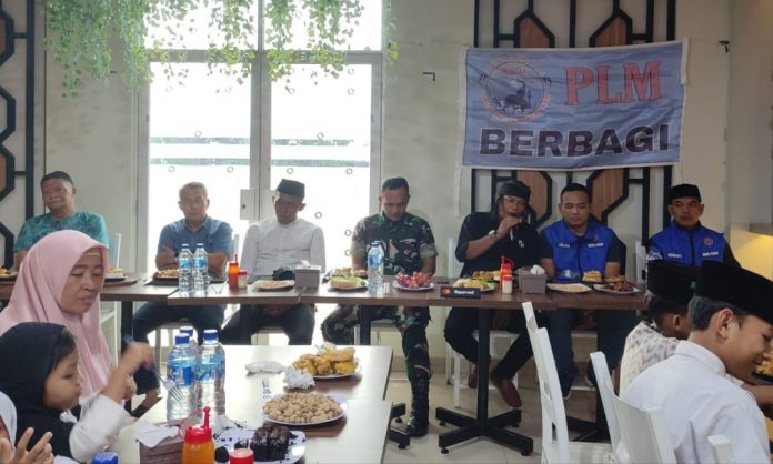 Pembina PLM, Slamet Basuki (pegang mic), saat memberikan sambutan dihadapan tamu undangan 