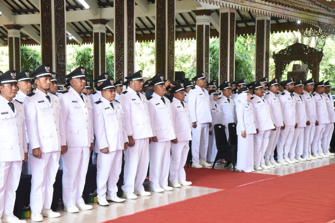 Pemerintah Kabupaten (Pemkab) Sidoarjo secara resmi melantik 80 kepala desa (kades) terpilih hasil Pemilihan Kepala Desa (Pilkades) Serentak yang digelar pada 24 Mei 2026. Prosesi pelantikan berlangsung khidmat di Pendopo Delta Wibawa Sidoarjo pada Senin (29/6/2026) pagi / Foto: istimewa